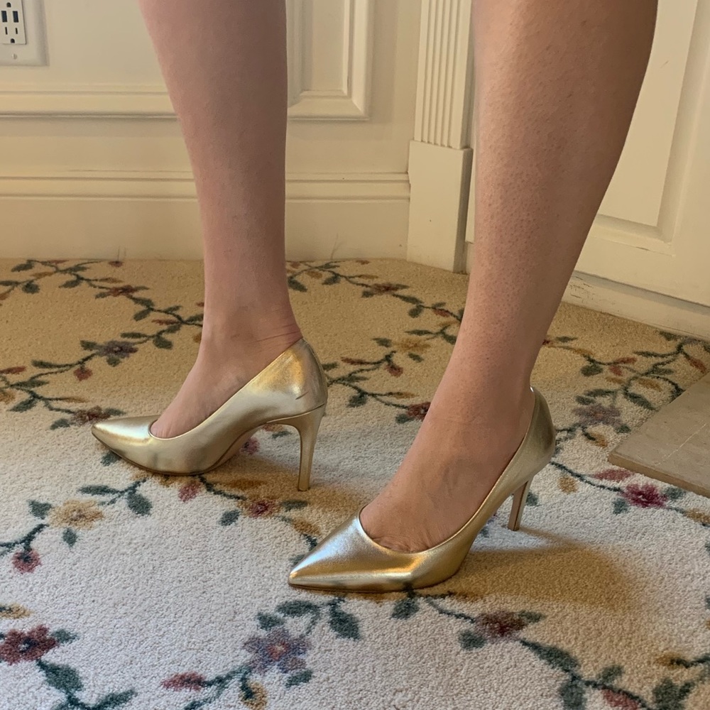 Gold Barney’s heels Vero Cuoio 3 1/2 height